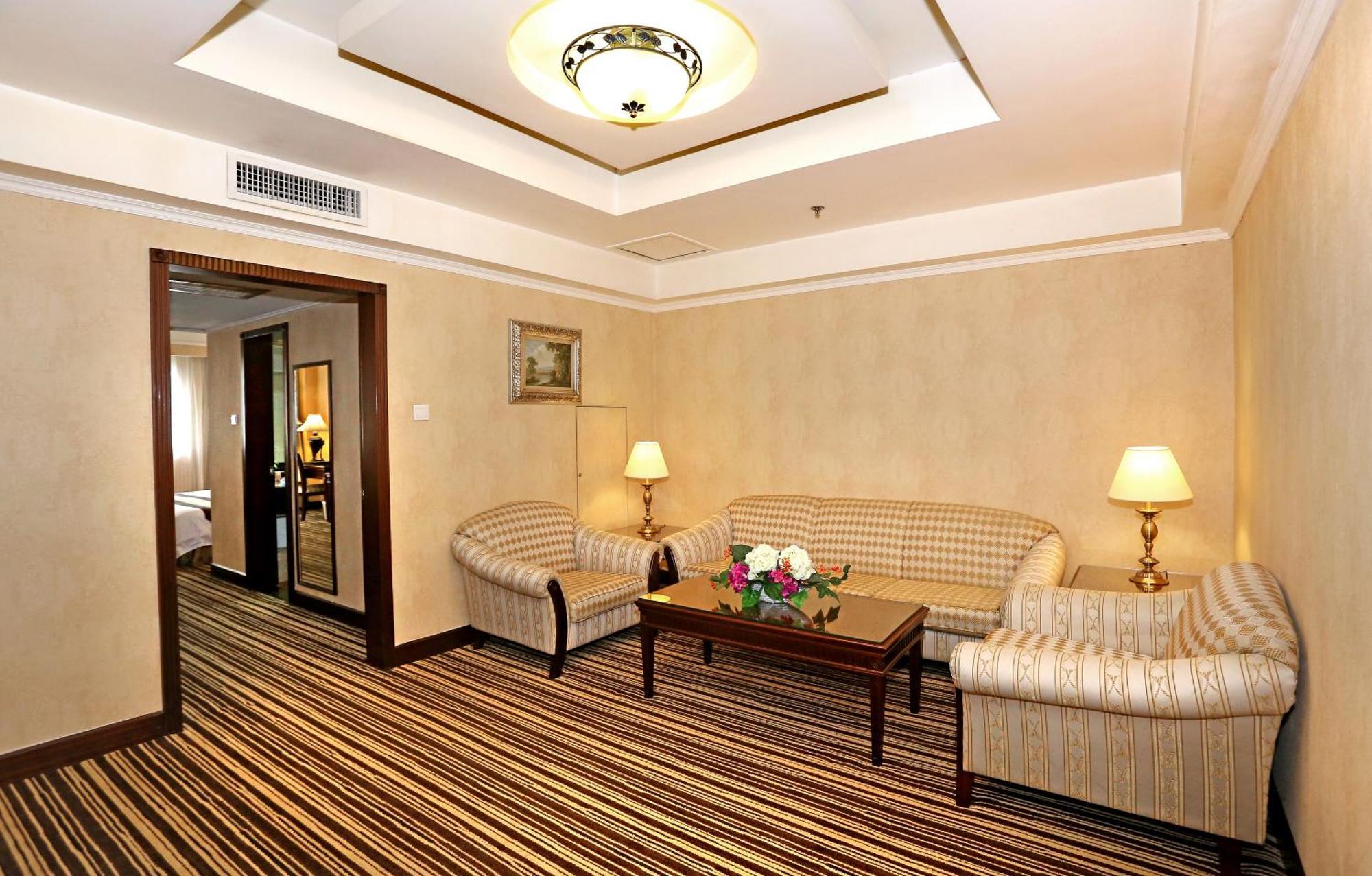 Grand Palace Hotel - Grand Hotel Management Group Guangzhou Ruang foto
