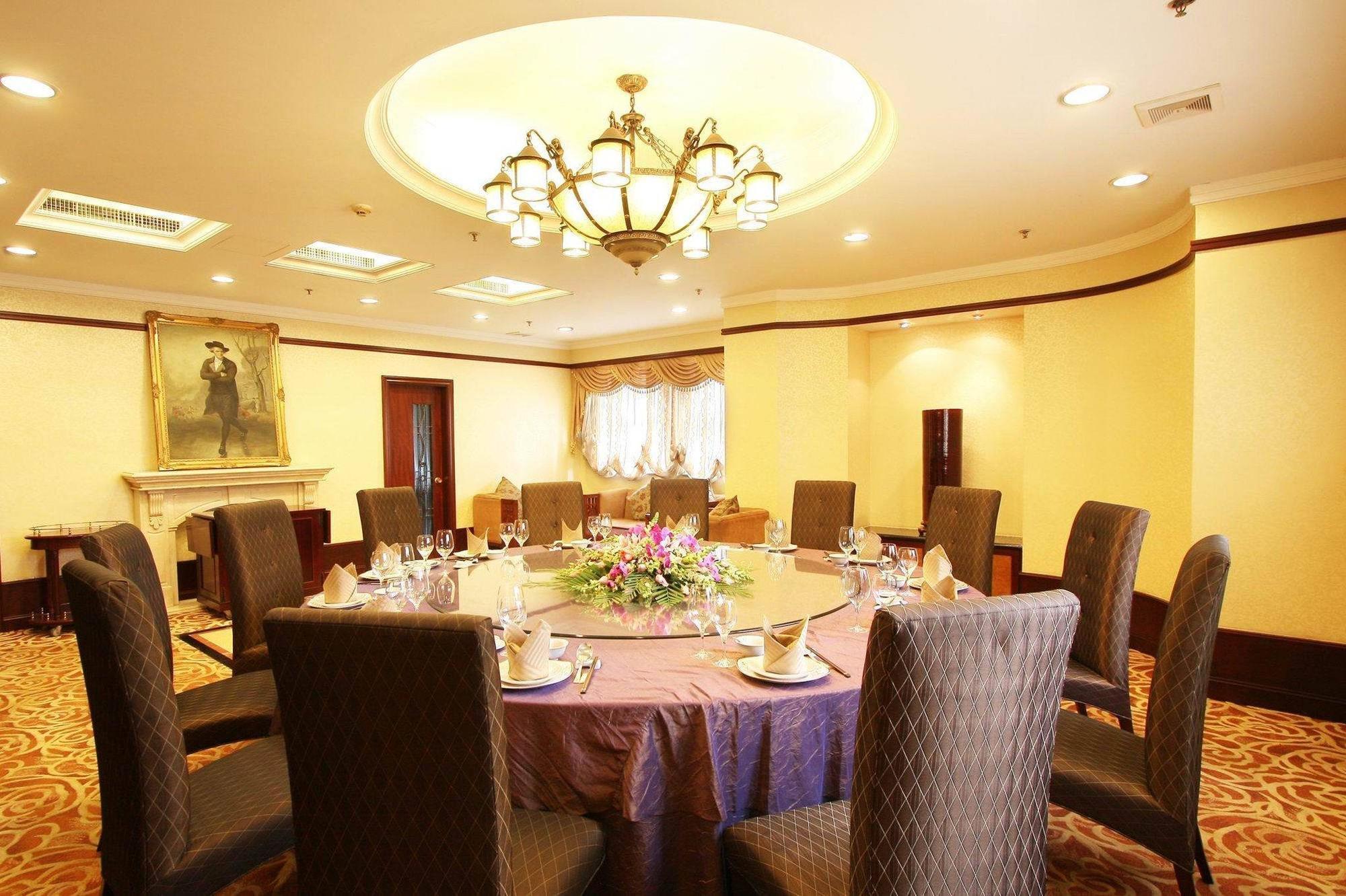 Grand Palace Hotel - Grand Hotel Management Group Guangzhou Bagian luar foto